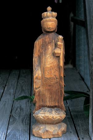 朝日町大廣／子安観音堂の十一面観音（円空作） Buddha Sculpture by Enku in Koyasu Kannondo Shrine, Asahi-cho Ohiro