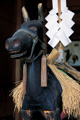一之宮町／水無神社、神馬舎の黒駒 Kurokoma (wood carving of black horse) in Shinmesha